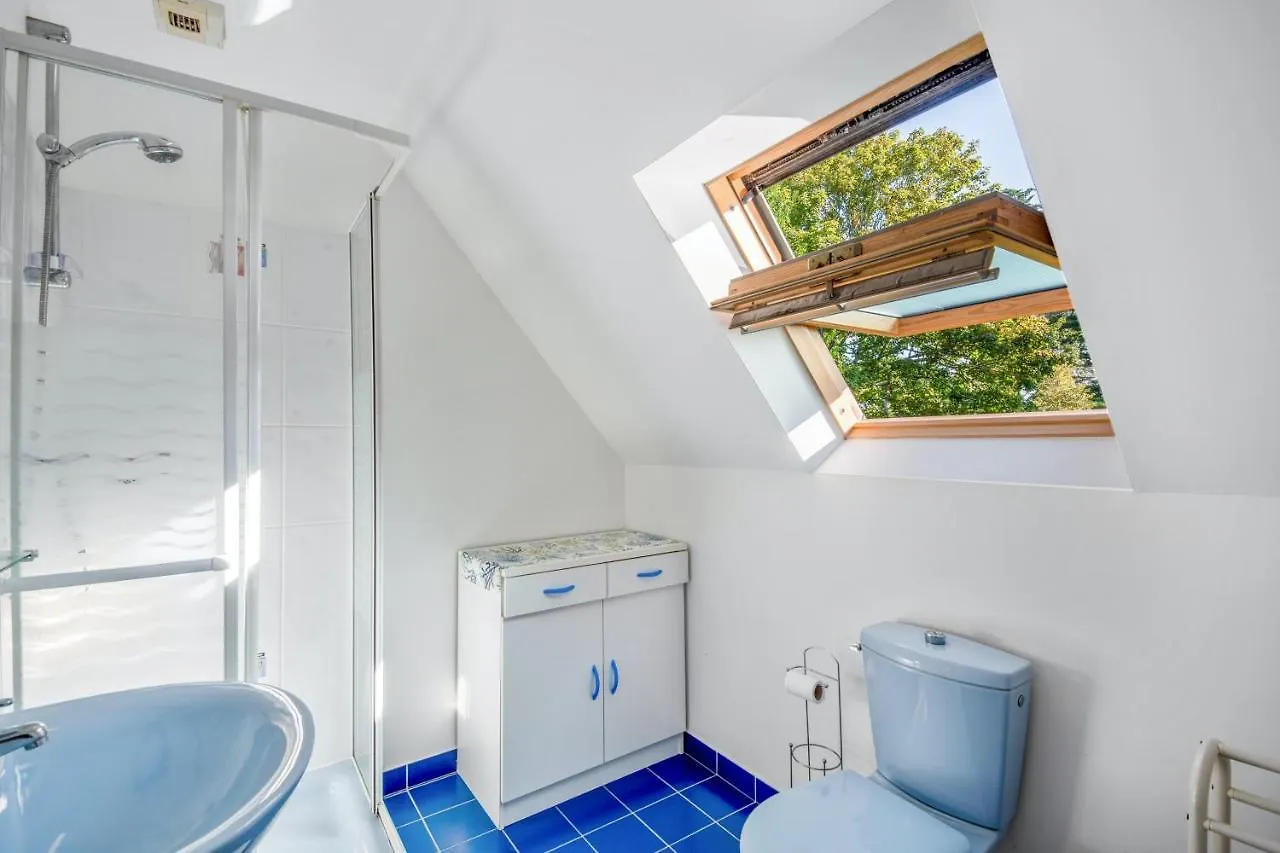 Appartement Confortable Avec Terrasse A Arzon 60 M² 0*,